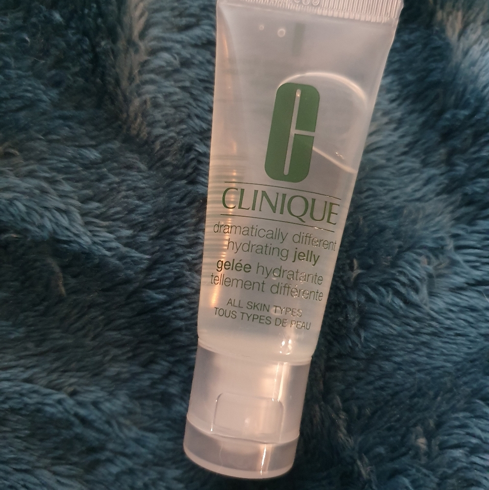 Clinique Dramatically Hydrating Jelly 15